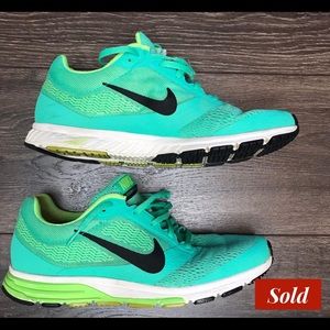 Women’s Nike Zoom Fly 2 Size 9.5